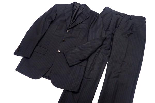 Kiton キトン スーツ の買取はラストラボにお任せ下さい。東京 新宿 スーツ買取