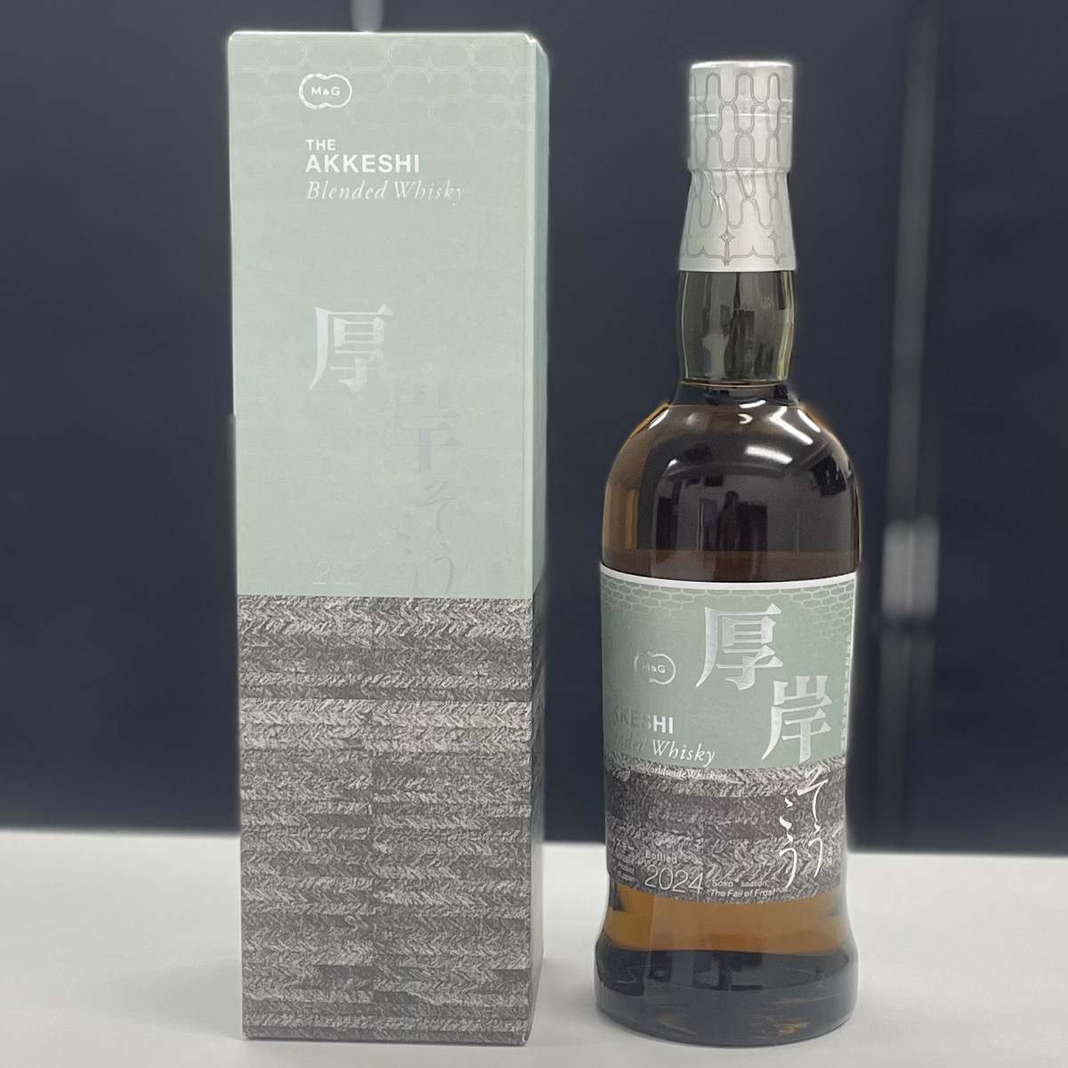 厚岸 霜降 2024 ブレンデッドウイスキー 700ml 48% AKKESHI