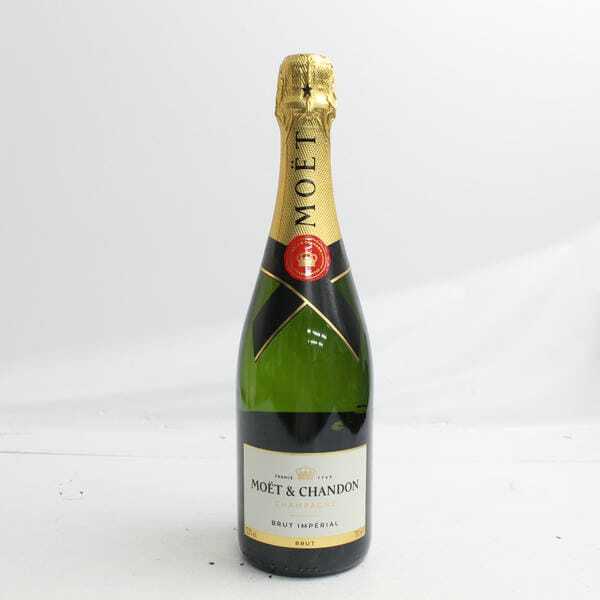 モエ ブリュット 買取 渋谷 ｜MOET&CHANDON（モエ エ シャンドン）ブリュット 12.5％ 750mlを高価買取しました。