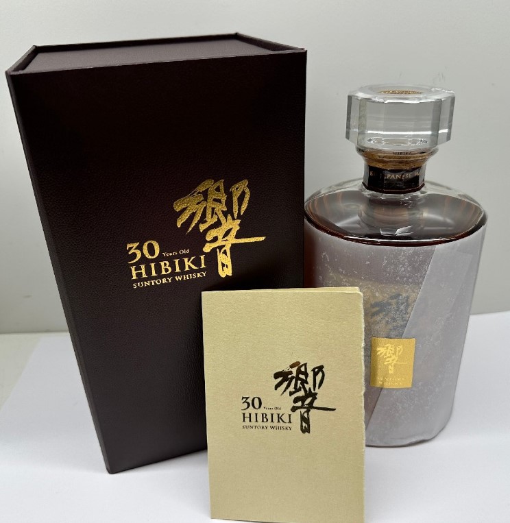 響30年 買取 梅田 ｜響 30年 SUNTORY WHISKY HIBIKI サントリー ウイスキー 箱 冊子 700ml 43%を