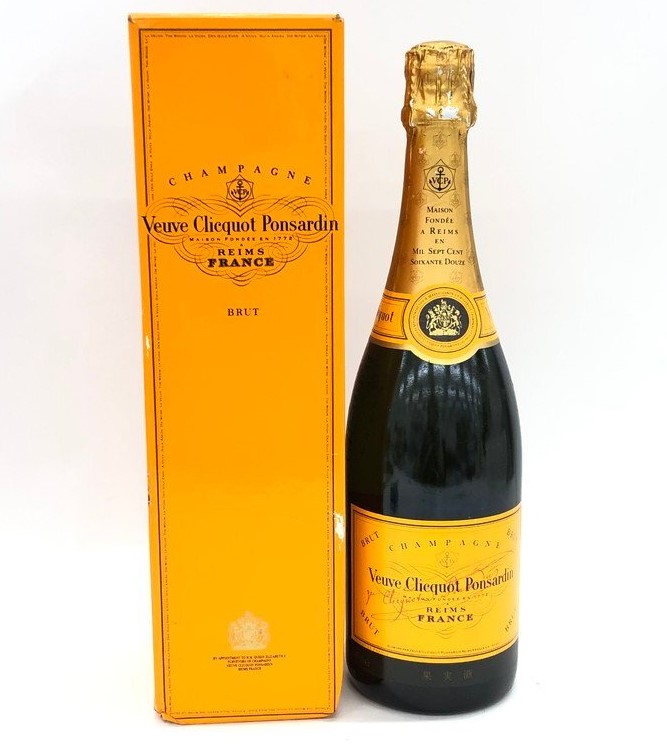 ヴーヴクリコ イエロー 買取 神戸三宮 ｜VEUVE CLICQUOT ヴーヴクリコ シャンパン イエローラベル 750mlを