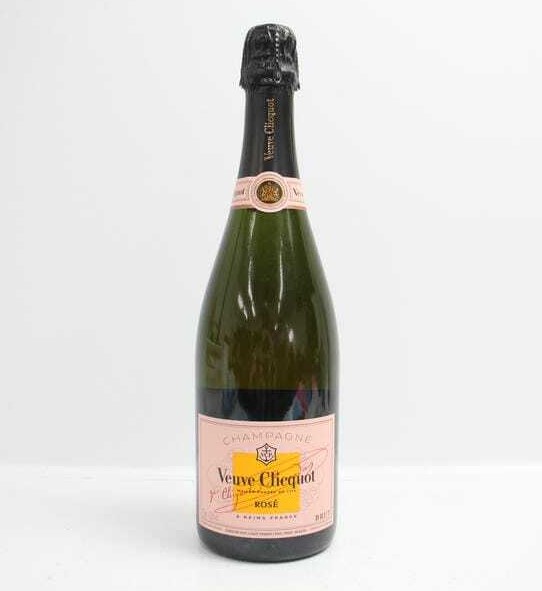 ヴーヴクリコ ロゼ 買取 梅田 ｜Veuve Clicquot（ヴーヴ クリコ）ロゼを