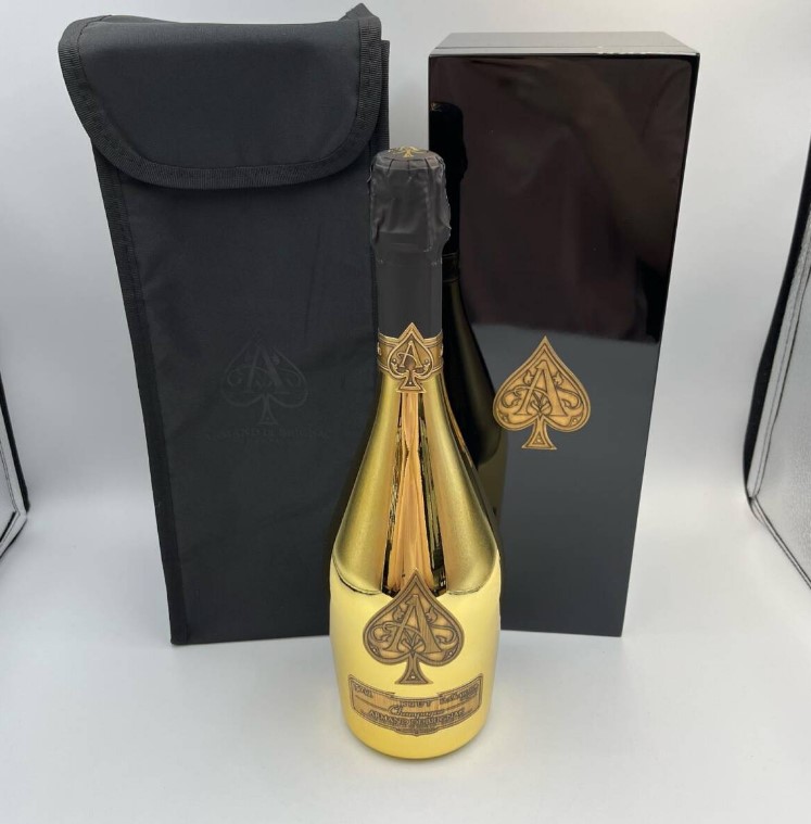 アルマンドブリニャック ゴールド 買取 千葉 ｜ARMAND DE BRIGNAC アルマンドブリニャック　ゴールド シャンパン 容量750ml アルコール12.5％を