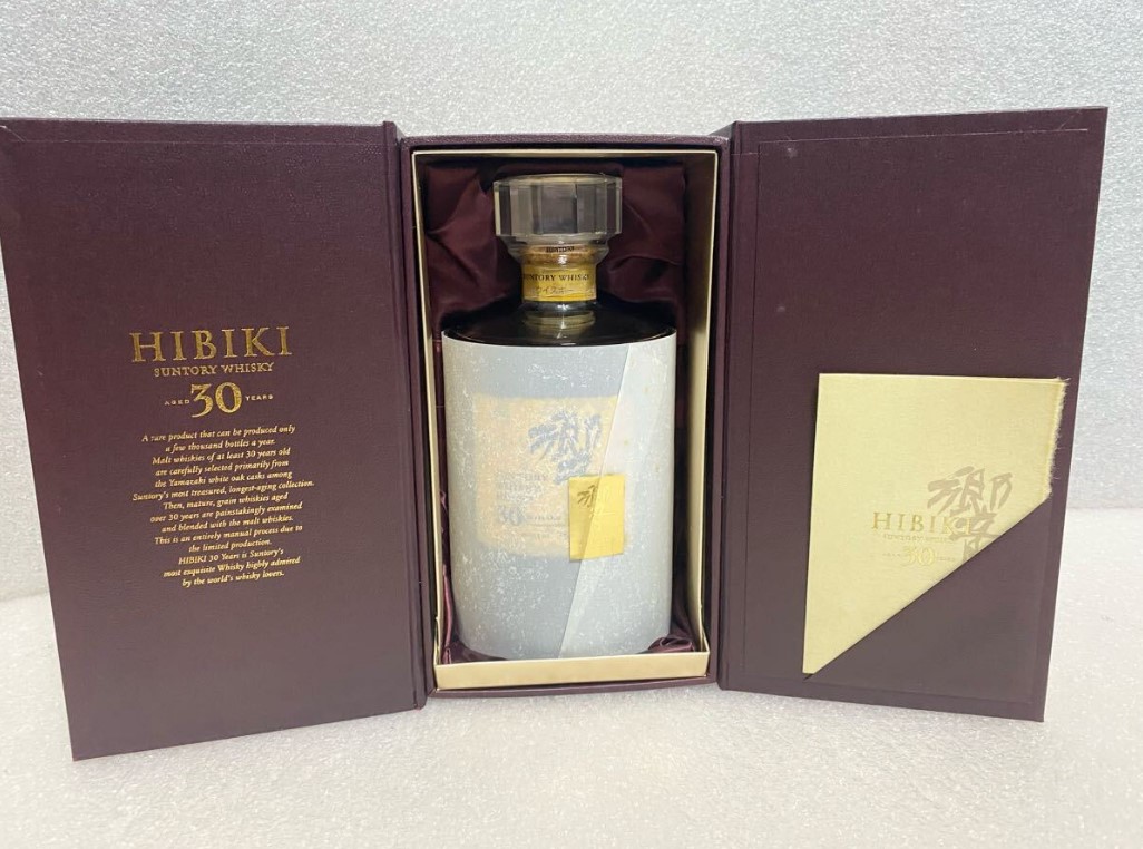 響30年 買取 千葉 ｜サントリー 響30年 SUNTORY ウイスキー HIBIKI 700ml 43度を