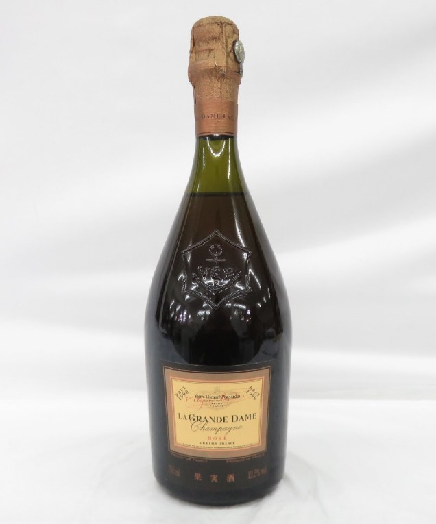 ヴーヴクリコ ラグランダム ロゼ 買取 神戸三宮 ｜シャンパン [ヴーヴクリコ ラグランダム ロゼ]をお酒