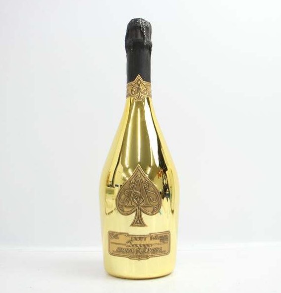 アルマンドブリニャック ゴールド 買取 横浜 ｜ARMAND DE BRIGNAC（アルマンドブリニャック）ゴールド 12.5％ 750mlを