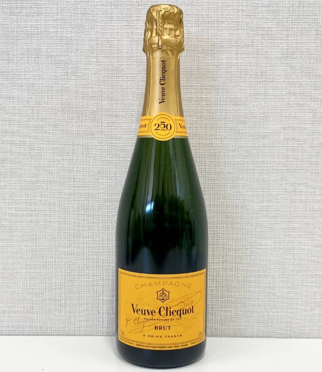 ヴーヴクリコ イエロー 買取 天王寺 ｜Veuve Clicquot BRUT CHAMPAGNE 12% 750ml イエローラベル ヴーヴクリコ 果実酒 シャンパン フランスを