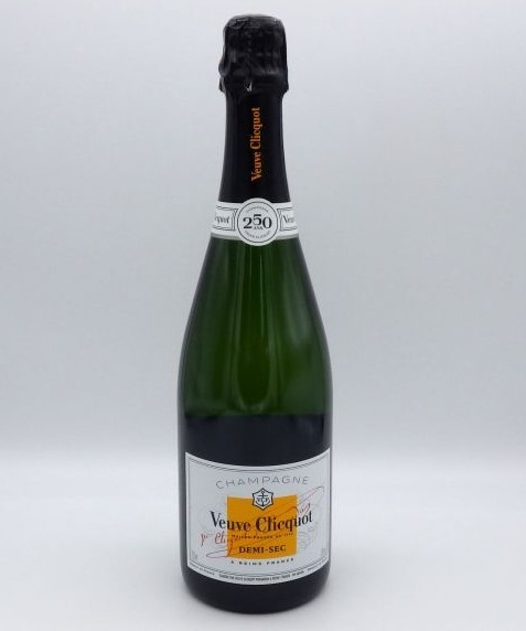 ヴーヴクリコ ホワイト 買取 東大阪布施 ｜Veuve Clicquot 750ml 12% ヴーヴクリコ ドゥミセック 250周年 ホワイト ラベル 果実酒を