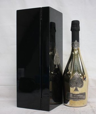 アルマンドブリニャック ブランドブラン 買取 姫路 ｜アルマン・ド・ブリニャック ブラン・ド・ブラン シルバー 750ml 12.5％ 箱 シャンパンを