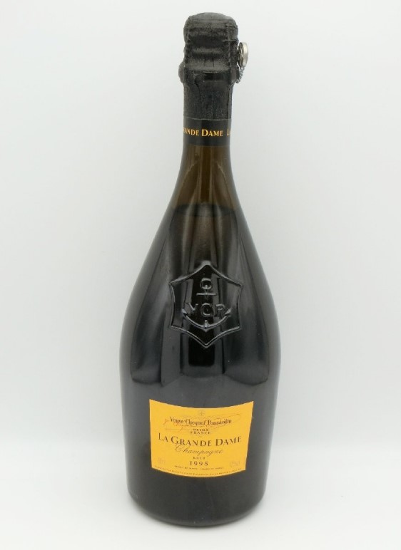 ヴーヴクリコ ラグランダム 買取 千葉 ｜Veuve Clicquot Ponsardin La Grande Dame 1995 750ml 12.5％を高価買取しました。