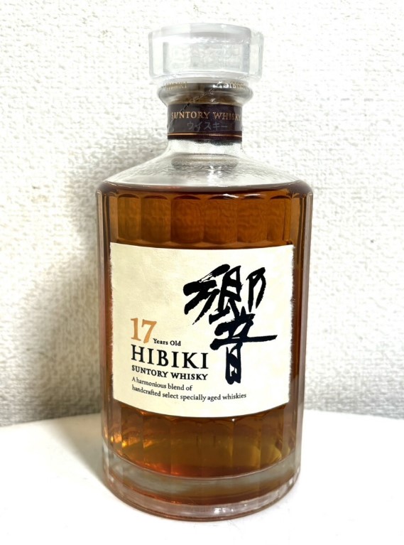 響17年 買取 天王寺 ｜SUNTORY サントリー ウイスキー 響 17年 43% 700ml HIBIKI 17 Years Oldを