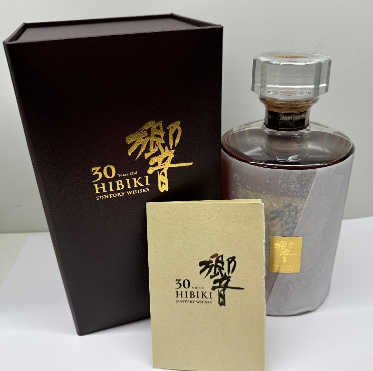響30年 買取 八王子 ｜響 30年 SUNTORY WHISKY HIBIKI サントリー ウイスキー 箱 冊子 700ml 43%を