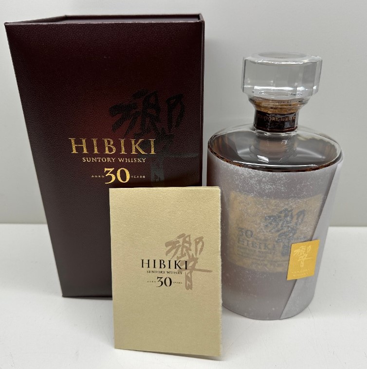 響30年 買取 神戸六甲道 ｜響 30年 サントリー ウイスキー 箱 冊子 700ml 43%を