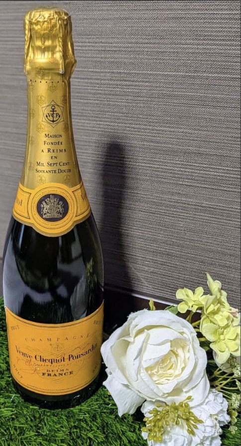 ヴーヴクリコ イエロー 買取 岡山県 ｜シャンパン [ヴーヴクリコ イエロー]をお酒