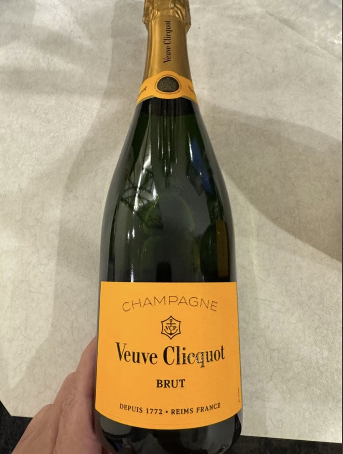 ヴーヴクリコ イエロー 買取 山口県 ｜シャンパン [ヴーヴクリコ イエロー]をお酒