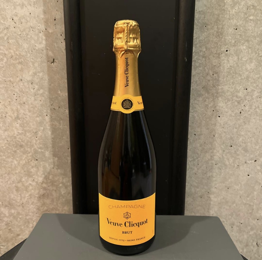 ヴーヴクリコ イエロー 買取 広島県 ｜シャンパン [ヴーヴクリコ イエロー]をお酒