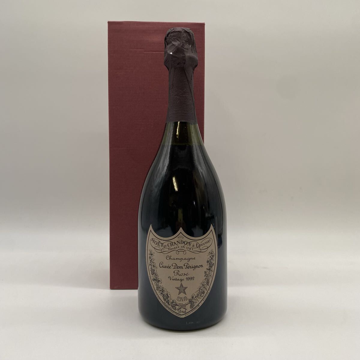 ドンペリニヨン ロゼ 買取 岡山県 ｜シャンパン [ドンペリニヨン ロゼ]をお酒