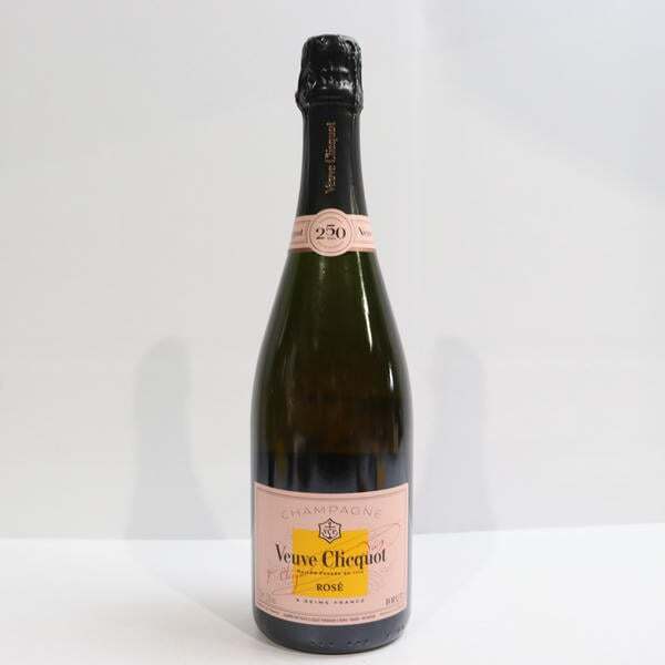 ヴーヴクリコ ロゼ 買取 鹿児島県 ｜シャンパン [ヴーヴクリコ ロゼ]をお酒