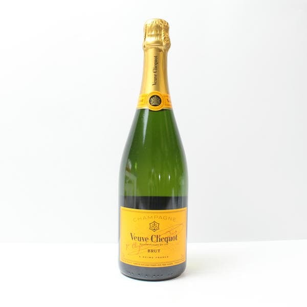 ヴーヴクリコ イエロー 買取 石川県 ｜シャンパン [ヴーヴクリコ イエロー]をお酒