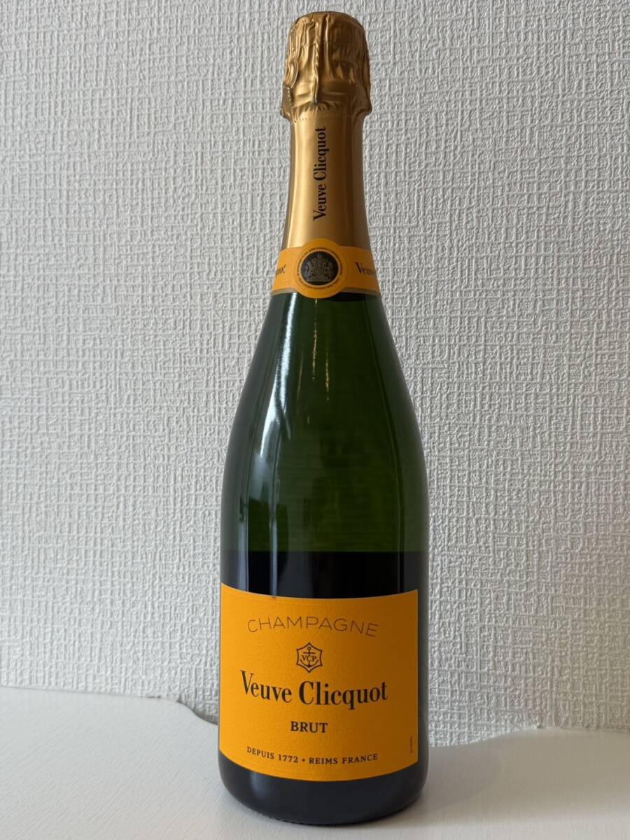 ヴーヴクリコ イエロー 買取 福井県 ｜シャンパン [ヴーヴクリコ イエロー]をお酒