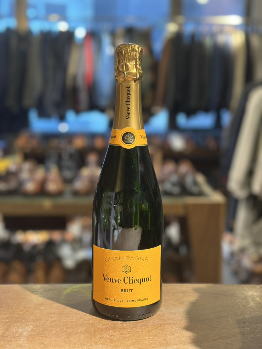 ヴーヴ クリコ ブリュット イエローラベル 750ml 12% VEUVE CLICQUOT YELLOW