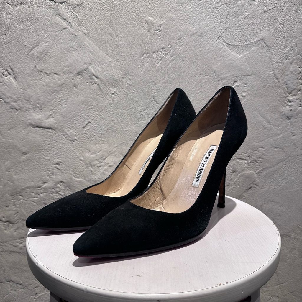 マノロ ブラニク ヒール ｜革靴買取でブーツ[MANOLO BLAHNIK マノロブラニク SUEDE PUMPS パンプス ブラック size:40 1/2]を買取しました。