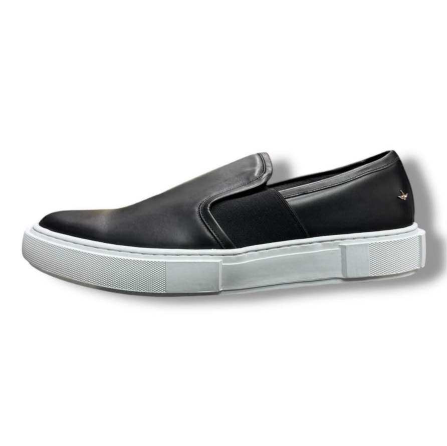 ウノピュウノウグァーレトレ 買取 ｜革靴買取でその他[ウノピュウノウグァーレトレ スニーカー]を買取しました。