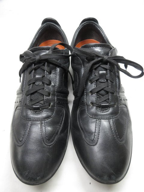 アイレット 靴 ｜革靴買取で紳士靴[Clarks ローカットスニーカー]を買取しました。