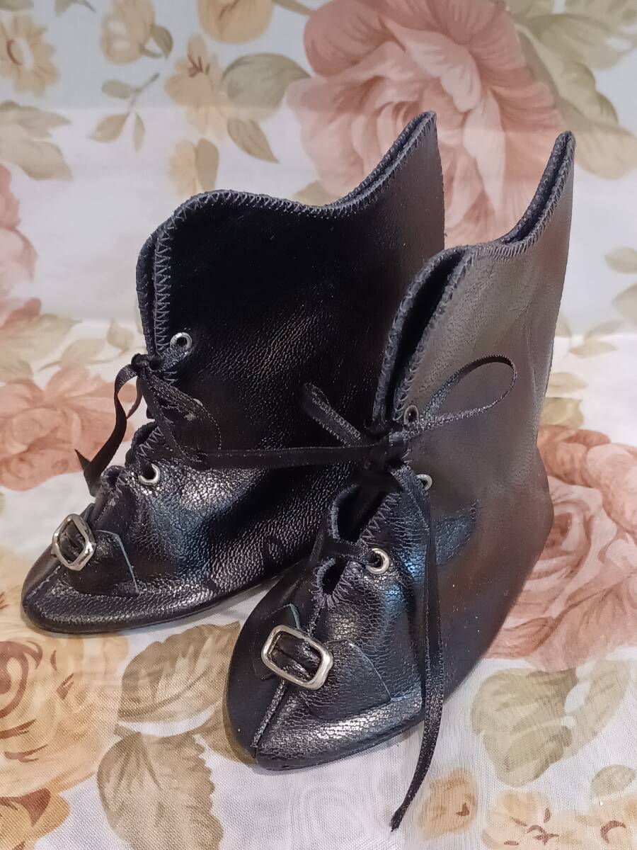 アンティーク ブーツ｜革靴買取でその他[Reproduction dolls Shoes]を買取しました。